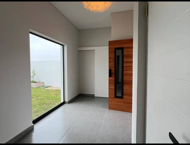 4 BEDROOM HOUSE FOR SALE IN SANDOWN